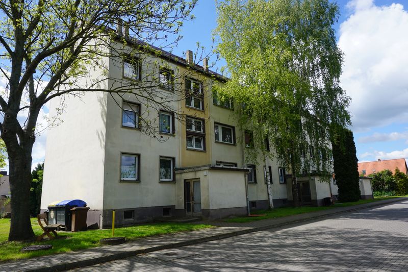 Ruhig gelegenes Grundstück mit Mehrfamilienhaus in Schneidlingen zu verkaufen